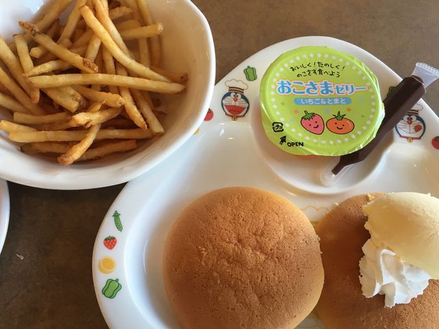 お子様パンケーキ_ココス 学園西店