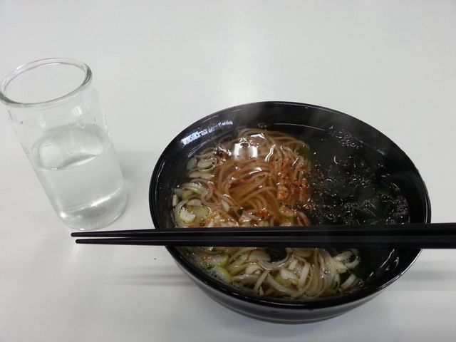 ワカメうどん_麺舗かのまたや