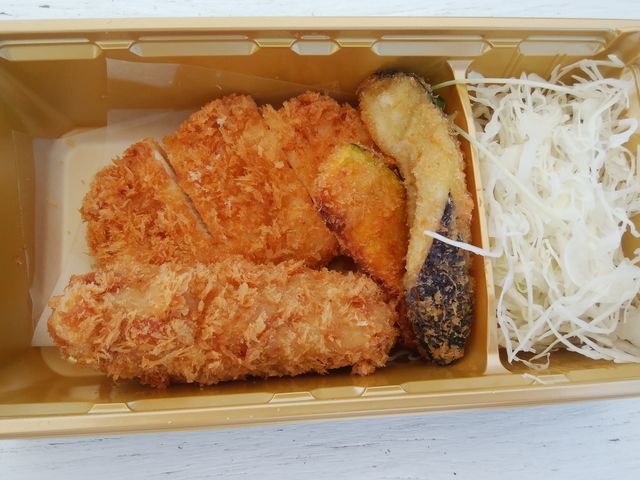 盛り合わせ弁当_とんかつ浜勝 広島五日市店