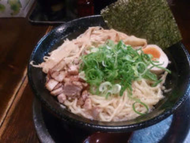 麺_夜鳴き軒