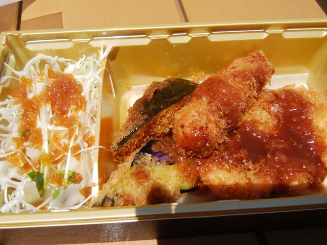 盛り合わせ弁当_とんかつ浜勝 出島店