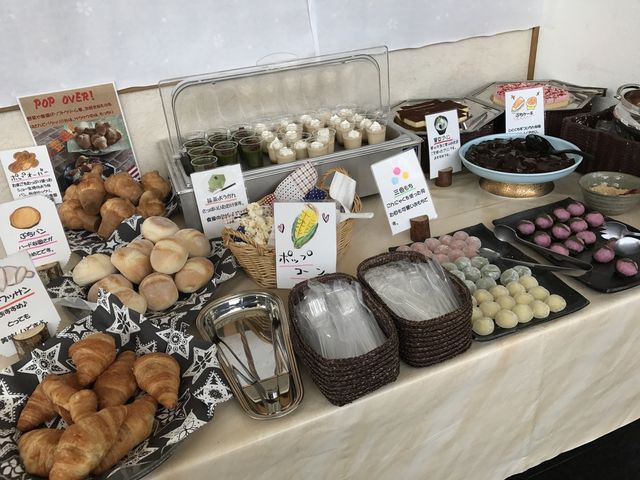 パンやデザートも美味しかった。_レストラン桂川