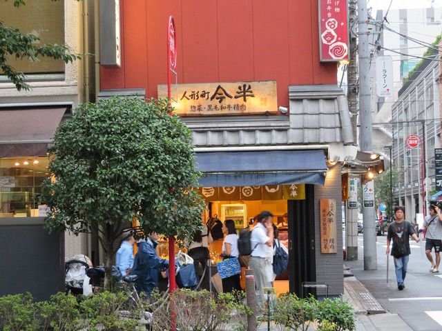 夕方、行列ができています_今半 あったか惣菜 人形町店