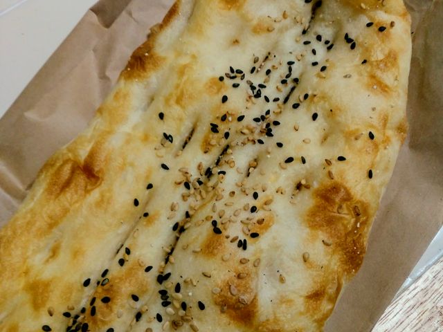 焼き立てのバルバリ_アミラの店