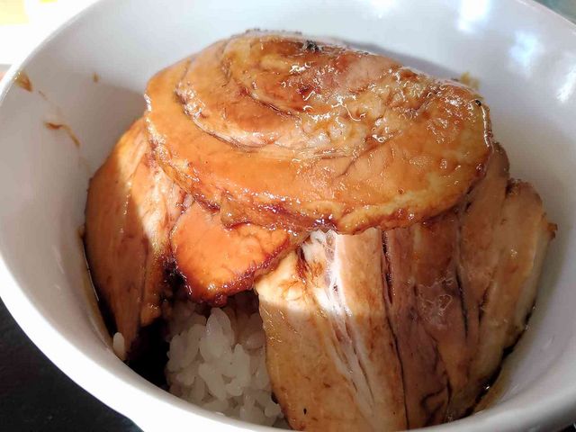 チャーシューはトロトロ〜_ふじ亭
