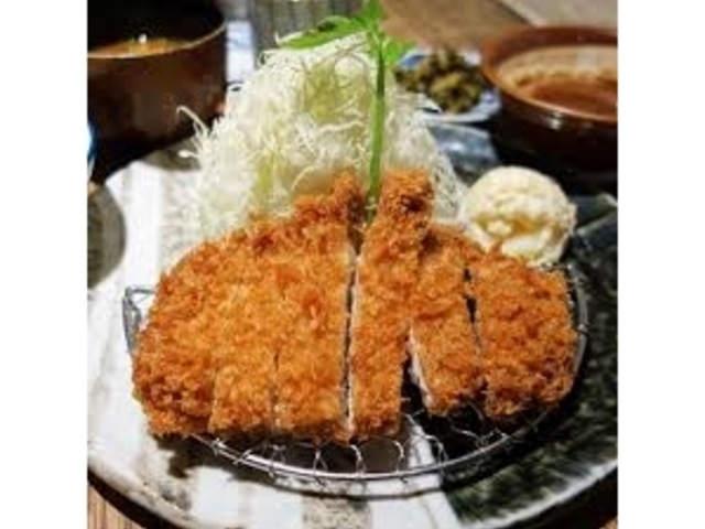 ごまだれも美味しい_名代とんかつ かつくら 京都駅ビル店