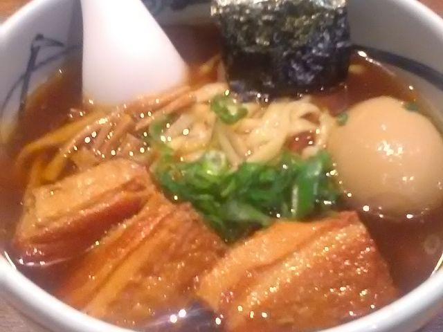 麺が太いです_麺屋武蔵・新宿本店