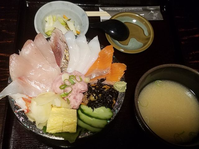 海鮮丼_すし土風炉 銀座一丁目店