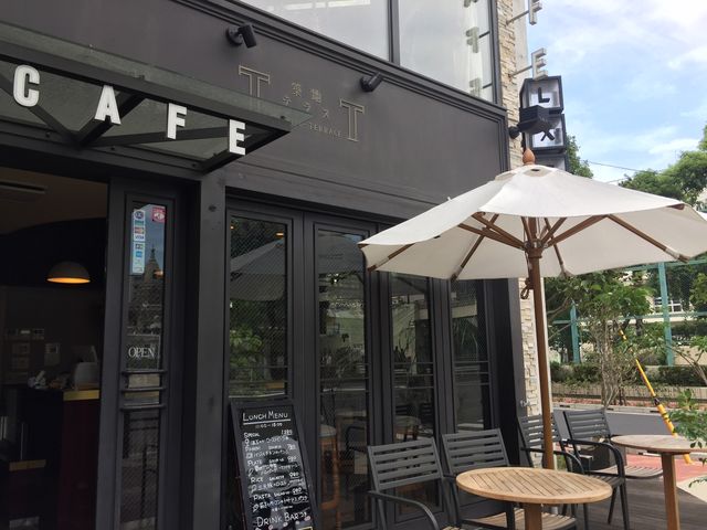 落ち着いた雰囲気_CAFE&DINING・築地テラス