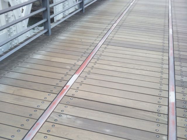 汽車道(港1号・2号・3号橋梁旧臨港線護岸)_汽車道(港1号・2号・3号橋梁旧臨港線護岸)
