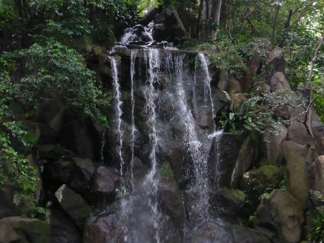 名主の滝公園