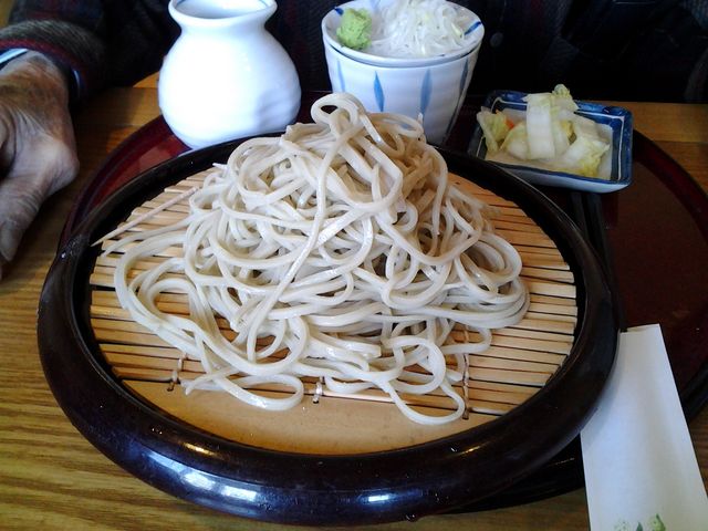 せいろ蕎麦はうっすらみどり色
_蕎麦茶寮きむら