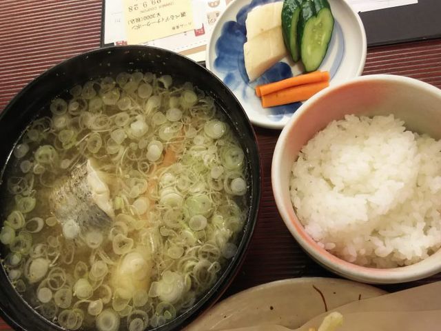 ごはんとみそ汁_富山湾の味処 鯛家