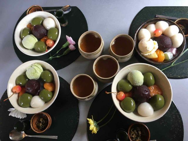 生花がまた嬉しい_茶房 雲母