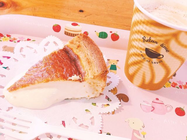 とろけるチーズケーキ_もみの木