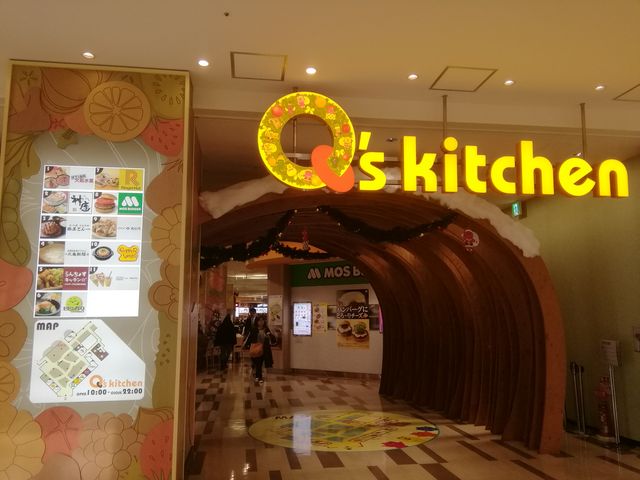フードコートもあります_あべのマーケットパーク キューズモール