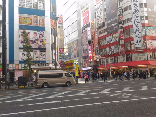 秋葉原交差点_秋葉原