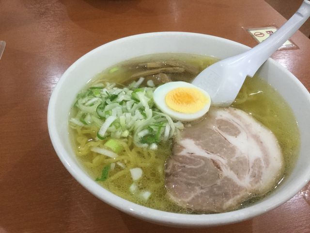 塩ラーメン_ラーメン専門三代目月見軒札幌駅北口店・サッポロ歩留門
