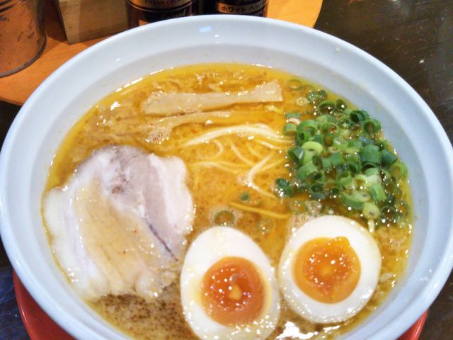 背脂パンチ_麺王道 勝