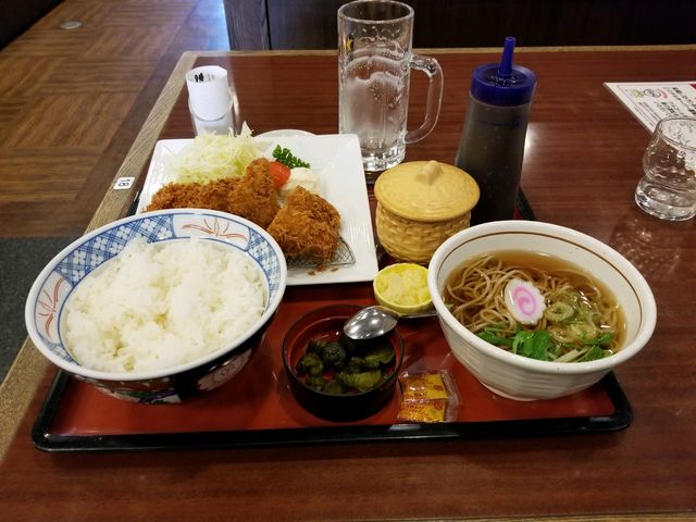 ヒレカツ定食 ご飯大盛り ミニそば_まるまつ釜石店