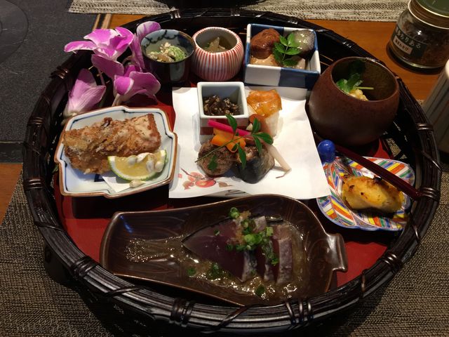 花籠御膳 予約必須_博多廊・福岡本店