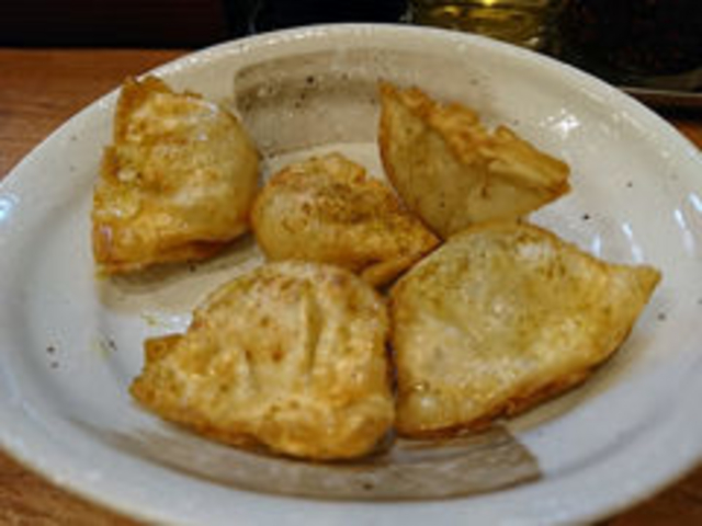 ぎょうざ_中華四川料理 泉慶