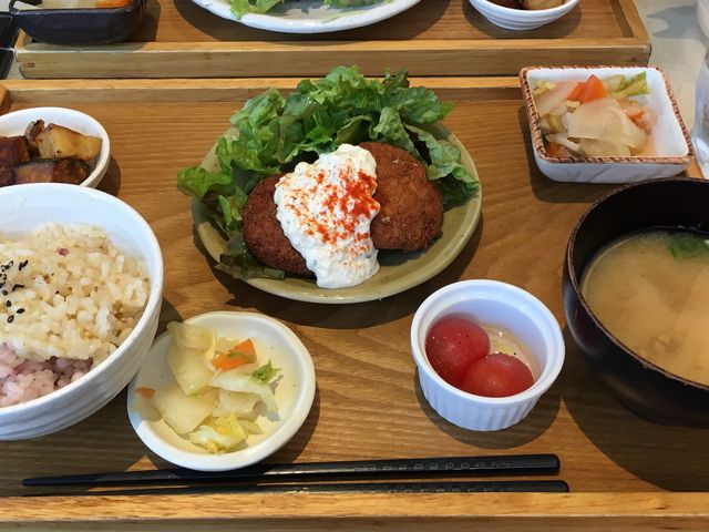 ご飯は二種類一緒に食べれました。_mumokuteki cafe&foods