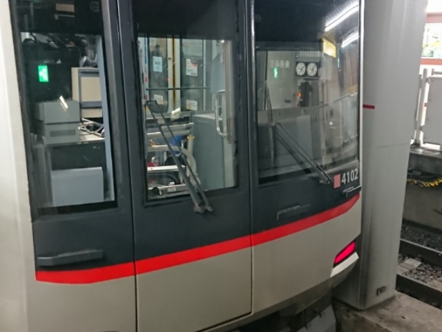 先頭_東急電鉄自由が丘駅(東横線・大井町線)