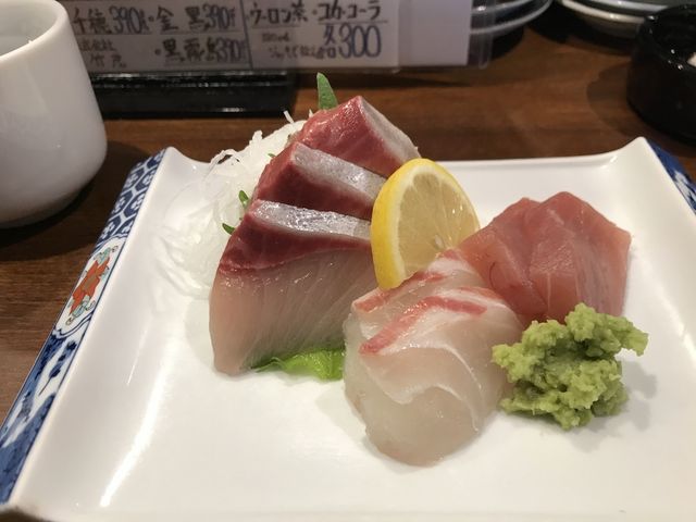 お造り三種盛_大衆飲み処 徳田酒店