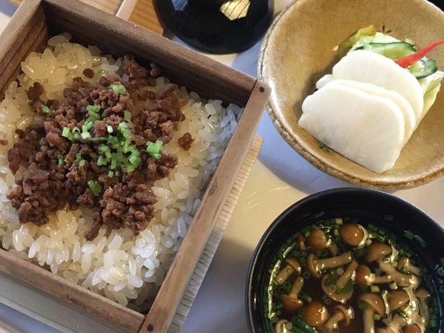 ご飯 味噌汁 お漬物_つづら