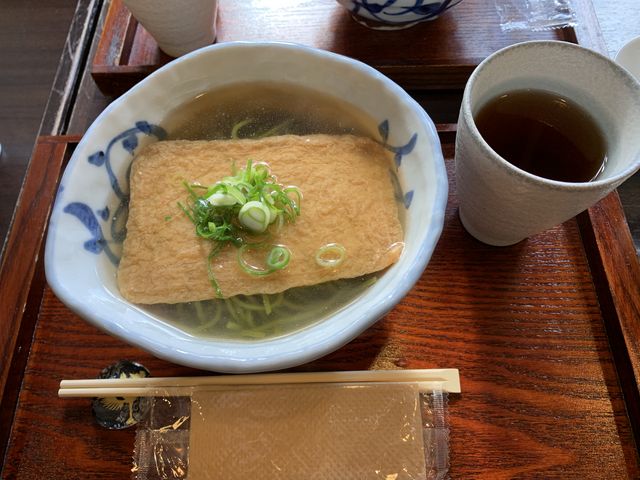 茶そばキツネ お揚げがデカイ_ますだ 常照園