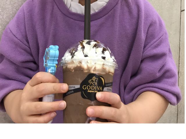 4歳の娘もGODIVAデビュー_ゴディバ 新宿駅西口店
