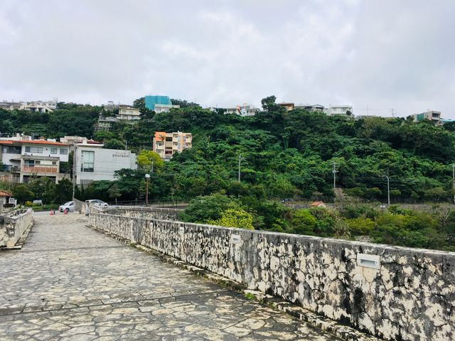 首里城方面。
帰りはてっぺんまで登ります。_金城ダム
