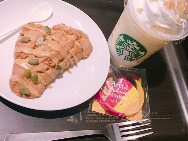 ソファー席でまったり_スターバックス・コーヒー 千葉センシティタワー店