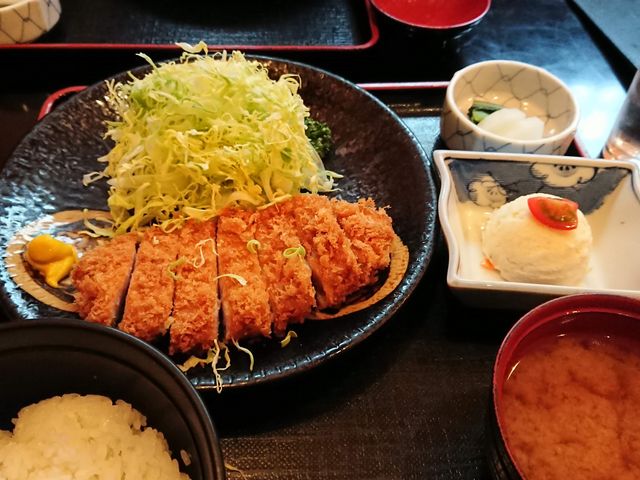 ロース90g 定食_とんかつ水龍