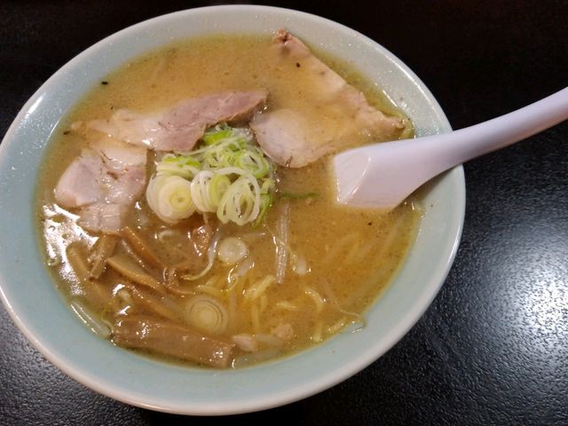 人気の味噌ラーメン_白樺