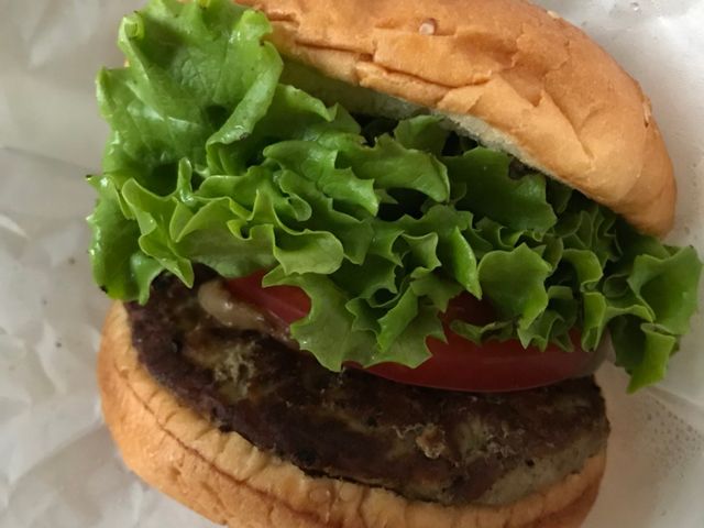 写真_フレッシュネスバーガー 札幌西28丁目店