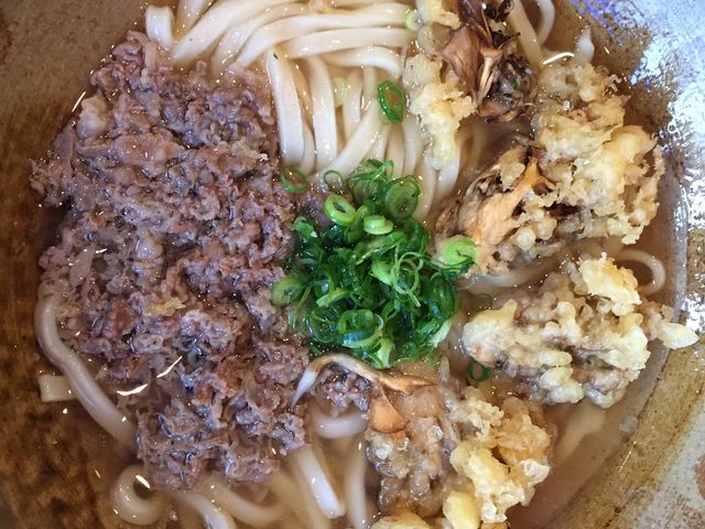 肉舞茸天うどん_踊るうどん