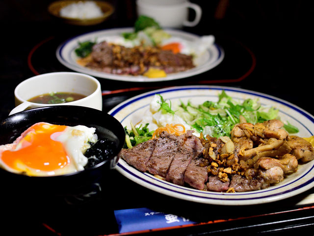ステーキのり卵どんぶりセット150g1500円_ステーキハウス 亜伊由