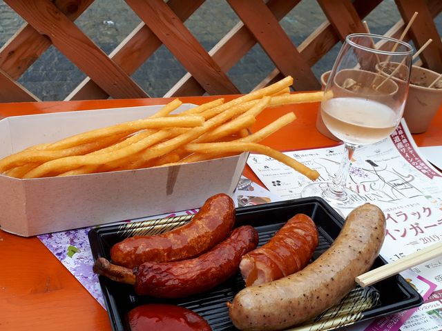 美味しかった〜_大通公園のライラック