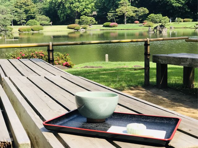 【六義園 吹上茶屋】_六義園 吹上茶屋
