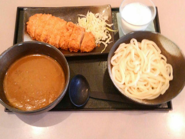 美瑛豚カツカレーうどん_だいまるファミリーレストラン