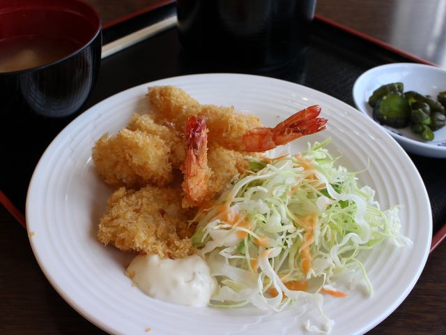 ミックスフライ定食_道の駅 かみゆうべつ温泉 チューリップの湯