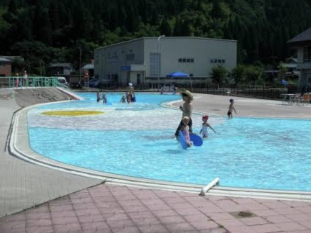 人が少ない時はこんな感じ_東公園