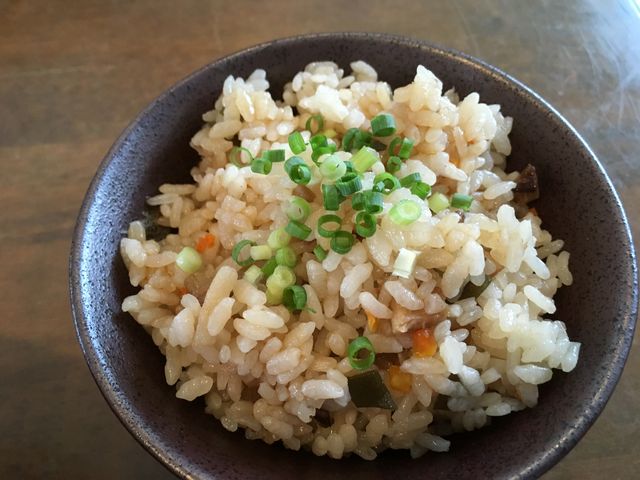 ジューシー_食堂 満八