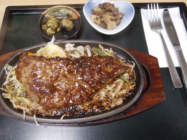 ステーキセットです。_米沢牛亭ぐっど
