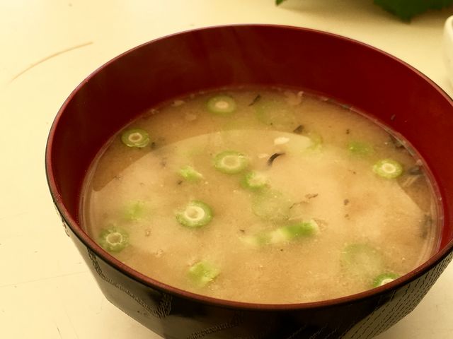 ネマガリダケのお味噌汁。
アクが全くなくて絶品なお味でした。
_おたり自然学校