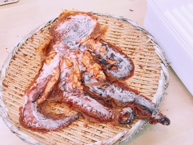 デカイです。_道の駅 東浦ターミナルパーク 東浦物産館