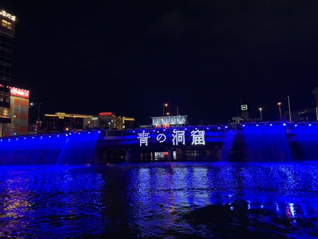 どの席からも写真がキレイに撮れるように
船をくるりとしてくれますよ!_リバークルーズ