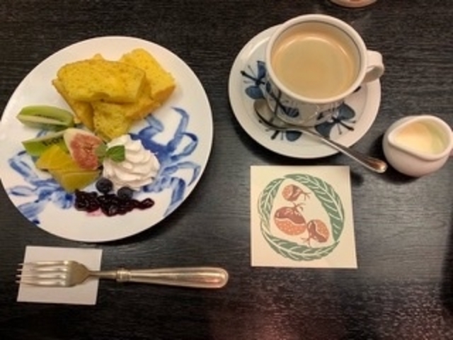 デザートプレート&珈琲で400円はお得〜♪秋はかぼちゃシフォンでした。_小田原宿お食事処 千世倭樓